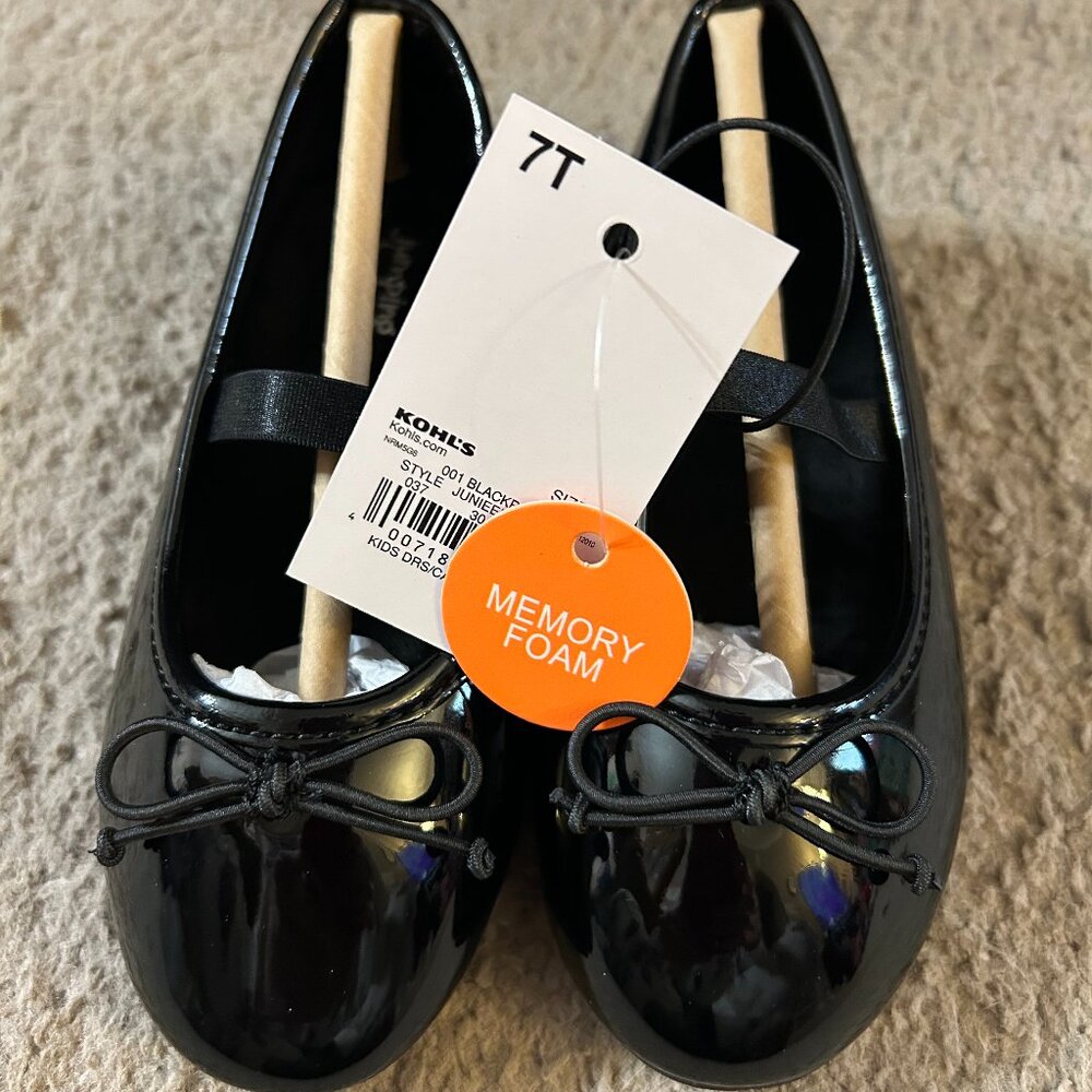 NEW WITH TAGS- Toddler Girls Size 7 Jumping Beans Black Patent Flats
